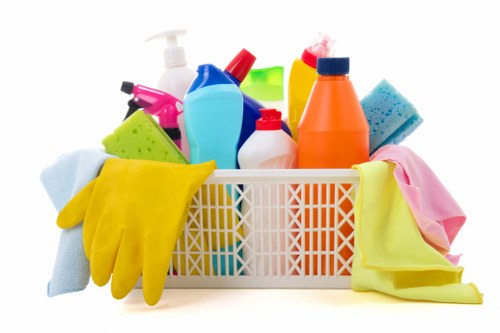 Deep cleaning of kitchen and bathroom areas in Bermondsey property